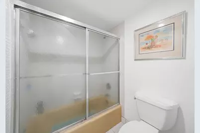 3800 Oaks Clubhouse Drive #410, Pompano Beach, FL 33069 - Photo 16