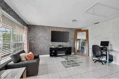 4033 Kent Avenue, Lake Worth, FL 33461 - Photo 12