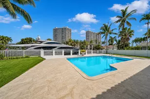 3341 NE 170th St, North Miami Beach, FL 33160 - Photo 32