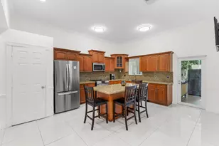 321 N 72nd Terrace, Hollywood, FL 33024 - Photo 14