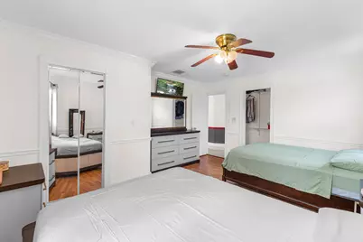 321 N 72nd Terrace, Hollywood, FL 33024 - Photo 12