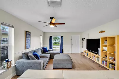 10359 Boynton Pl Circle, Boynton Beach, FL 33437 - Photo 4