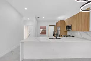 8282 Springlake Dr, Boca Raton, FL 33496 - Photo 12