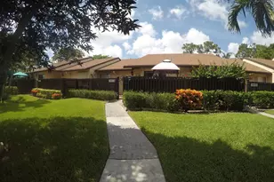 633 Sea Pine Way, Greenacres, FL 33415 - Photo 4