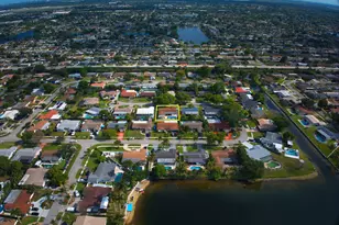 8651 NW 18th St, Pembroke Pines, FL 33024 - Photo 12
