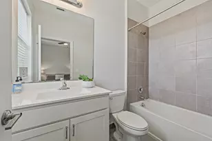 7705 NW Greenbank Cir, Port Saint Lucie, FL 34987 - Photo 32