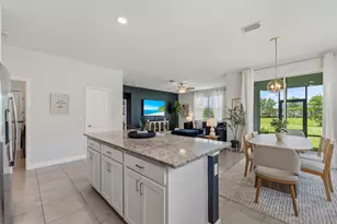 7705 NW Greenbank Cir, Port Saint Lucie, FL 34987 - Photo 12