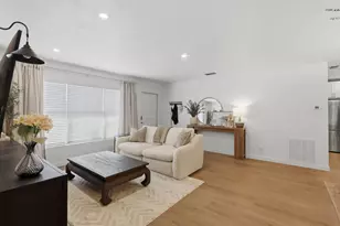 365 Garden Blvd, Palm Beach Gardens, FL 33410 - Photo 6