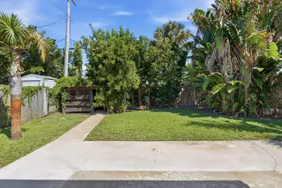 365 Garden Boulevard, Palm Beach Gardens, FL 33410 - Photo 20