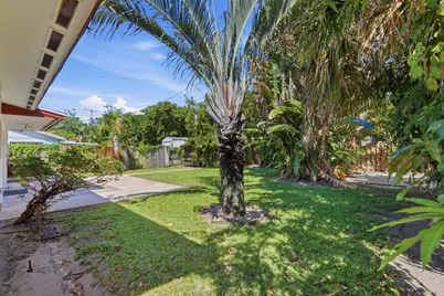 365 Garden Boulevard, Palm Beach Gardens, FL 33410 - Photo 18