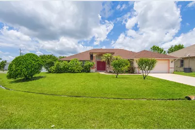5829 NW Gerald Circle, Port Saint Lucie, FL 34986 - Photo 2