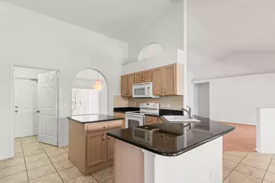 5829 NW Gerald Circle, Port Saint Lucie, FL 34986 - Photo 14