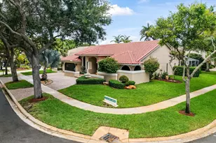 10810 Santa Rosa Dr, Boca Raton, FL 33498 - Photo 4