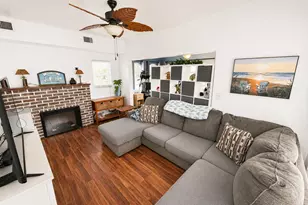 429 Greenbriar Dr, West Palm Beach, FL 33403 - Photo 2