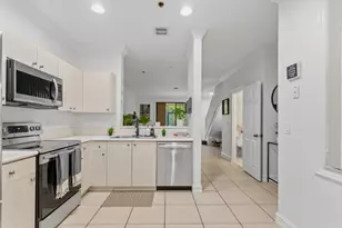 3915 Vista Grove Ln, Weston, FL 33332 - Photo 8