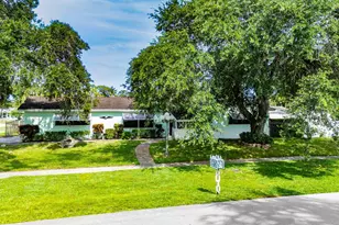 2118 W Palma Cir, West Palm Beach, FL 33415 - Photo 4