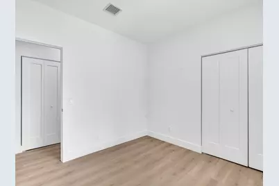 2410 NW 43rd Street, Miami, FL 33142 - Photo 10