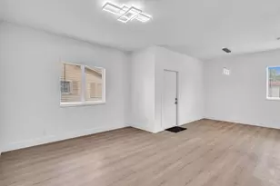 2410 NW 43rd St, Miami, FL 33142 - Photo 14