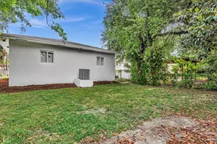 2410 NW 43rd St, Miami, FL 33142 - Photo 36