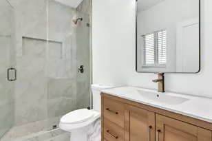 2410 NW 43rd St, Miami, FL 33142 - Photo 18