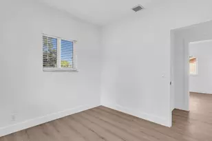 2410 NW 43rd St, Miami, FL 33142 - Photo 32