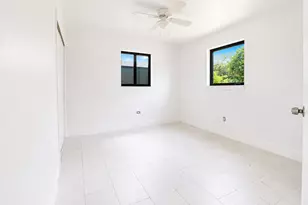 5700 SW 37 Ct, Davie, FL 33314 - Photo 18