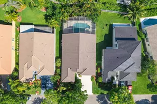 2016 Island Cir, Weston, FL 33326 - Photo 2