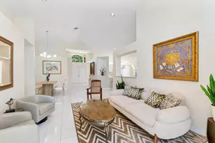 2016 Island Cir, Weston, FL 33326 - Photo 4