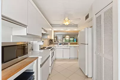 5380 Cedar Lake Drive #303, Boynton Beach, FL 33437 - Photo 4