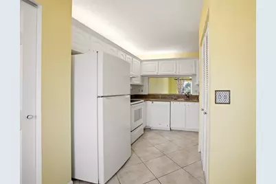 3146 Via Poinciana #407, Greenacres, FL 33467 - Photo 14