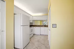 3146 Via Poinciana, Greenacres, FL 33467 - Photo 14