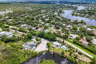 10541 SE Le Parc, Tequesta, FL 33469 - Photo 1