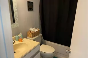 1231 SW 112th Ave, Pembroke Pines, FL 33025 - Photo 8