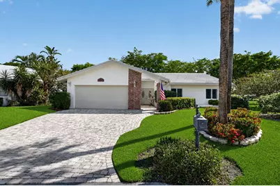 22340 Greentree Circle, Boca Raton, FL 33433 - Photo 2