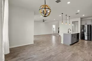 10484 SW Captiva Dr, Port Saint Lucie, FL 34987 - Photo 10