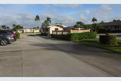 2763 W Dudley Dr Drive W #H, West Palm Beach, FL 33415 - Photo 2