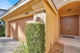 7541 Downwinds Ln, Lake Worth, FL 33467 - Photo 4