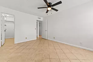 908 Normandy, Delray Beach, FL 33484 - Photo 18