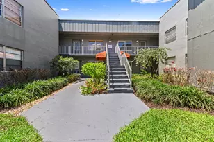 908 Normandy, Delray Beach, FL 33484 - Photo 2