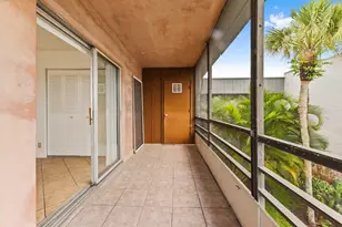908 Normandy, Delray Beach, FL 33484 - Photo 22