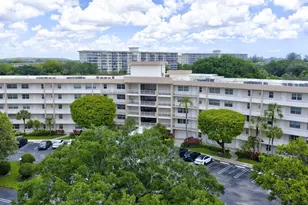 3900 Oaks Clubhouse Dr, Pompano Beach, FL 33069 - Photo 36