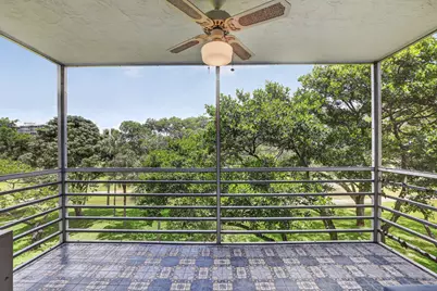 3900 Oaks Clubhouse Drive #410, Pompano Beach, FL 33069 - Photo 34