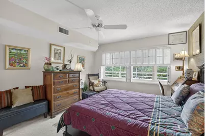 3900 Oaks Clubhouse Drive #410, Pompano Beach, FL 33069 - Photo 32