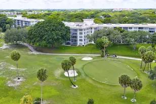3900 Oaks Clubhouse Dr, Pompano Beach, FL 33069 - Photo 40