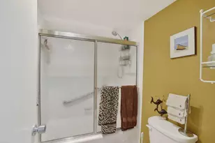 3900 Oaks Clubhouse Dr, Pompano Beach, FL 33069 - Photo 24