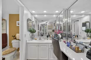 3900 Oaks Clubhouse Dr, Pompano Beach, FL 33069 - Photo 22
