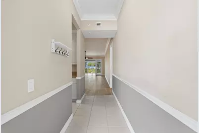24 Harbour Isle Drive W #106, Fort Pierce, FL 34949 - Photo 8