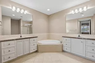 24 Harbour Isle Dr W, Fort Pierce, FL 34949 - Photo 20