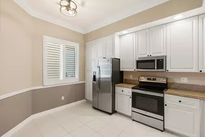 24 Harbour Isle Drive W #106, Fort Pierce, FL 34949 - Photo 10