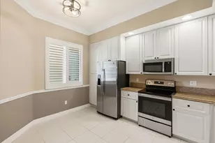 24 Harbour Isle Dr W, Fort Pierce, FL 34949 - Photo 10
